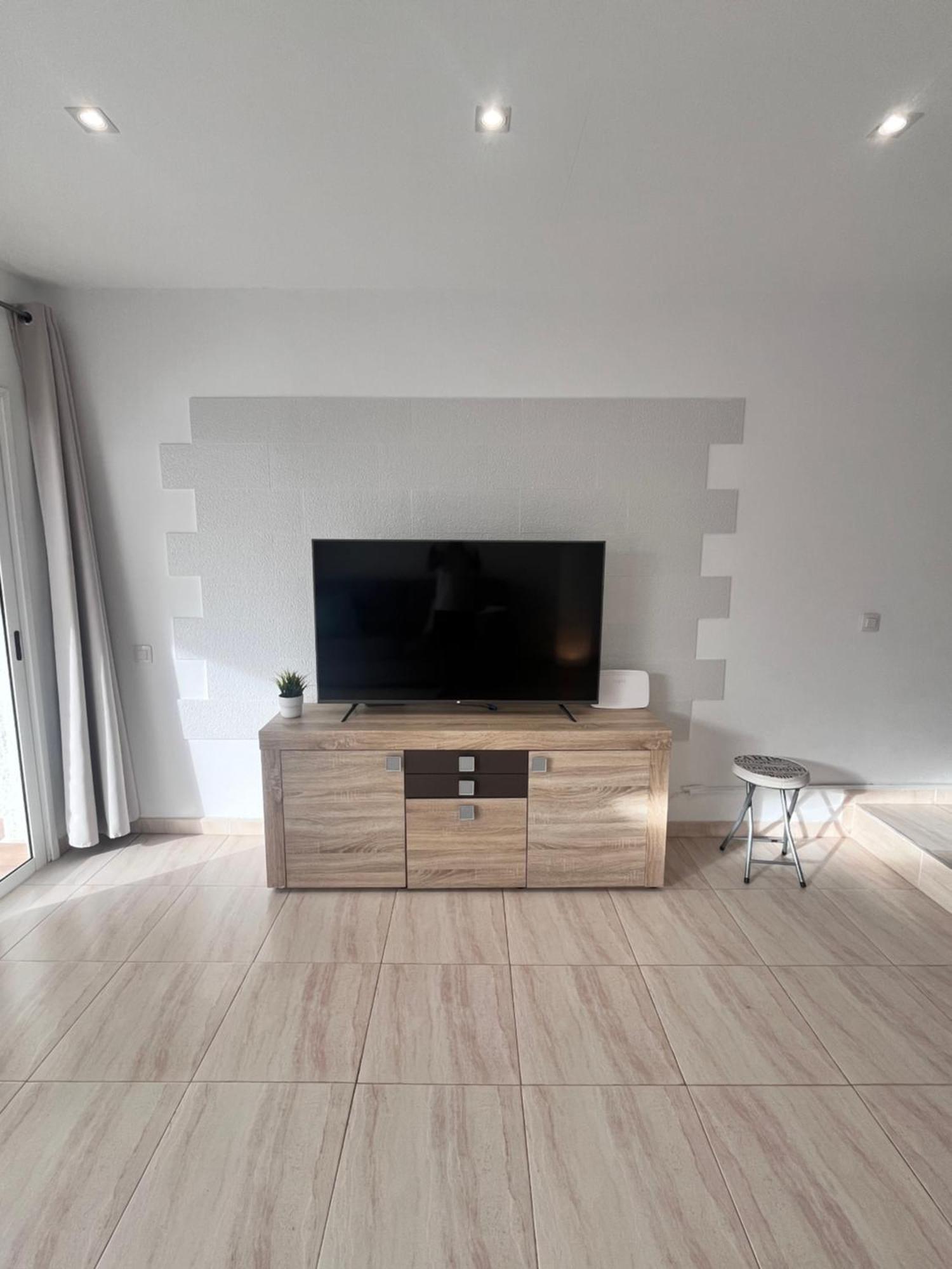 Sunshine Apartment *
